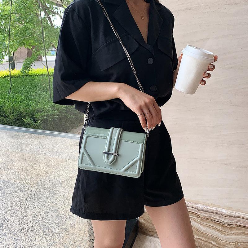 This Stylish Small Square Bag Features A Unique Combination Of Solid Colors, With A Chic And Modern Finish. - BUNNY BAZAR