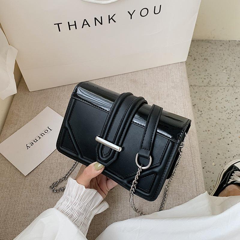 This Stylish Small Square Bag Features A Unique Combination Of Solid Colors, With A Chic And Modern Finish. - BUNNY BAZAR