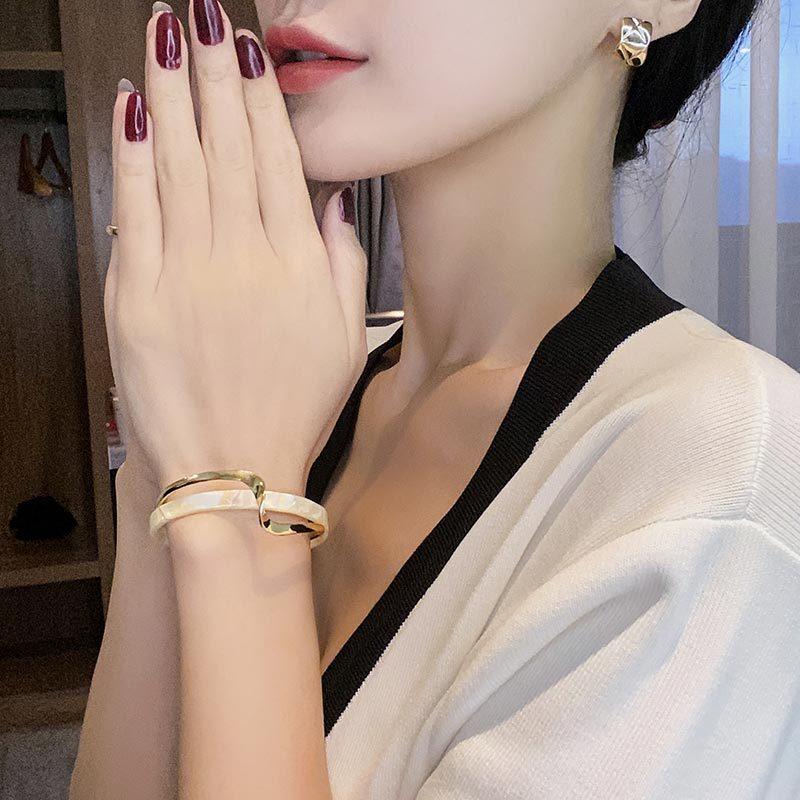 Metal White Shellfish Plate Bracelet For Women Opening Adjustable 2 Layers Design Llight Luxury Female Fashion Jewelry Gifts - BUNNY BAZAR