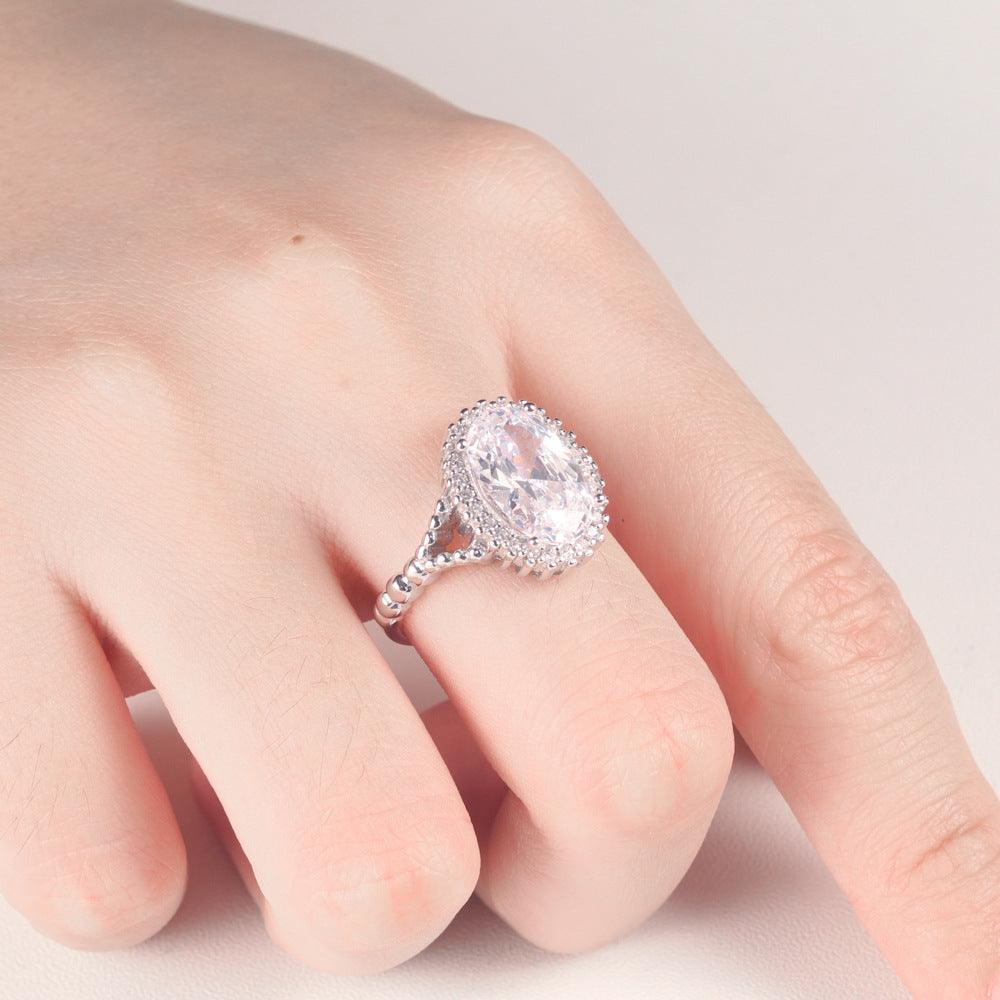 Inlaid Oval Super Flash Large Zircon Ring - BUNNY BAZAR