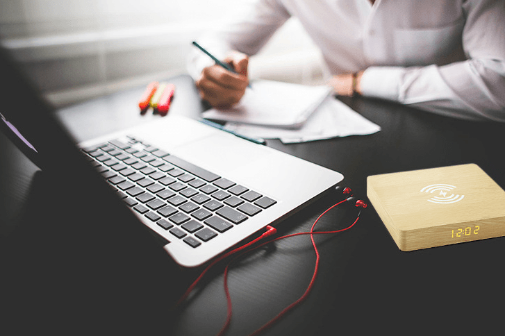 NEW Digital Wooden Clock with Wireless Charging for iPhone - BUNNY BAZAR
