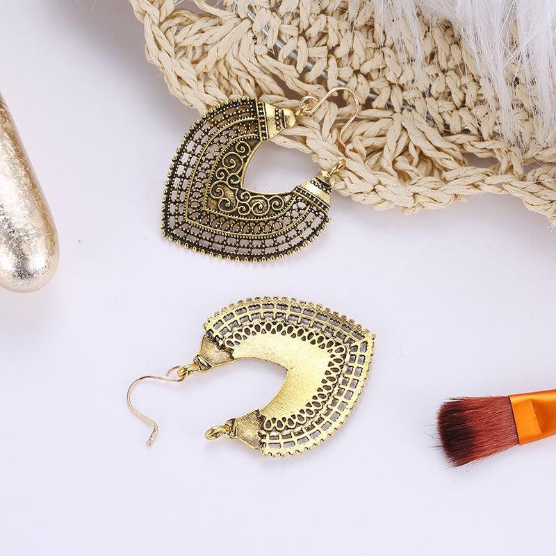 Beautifu Vintage Carved Earrings - BUNNY BAZAR