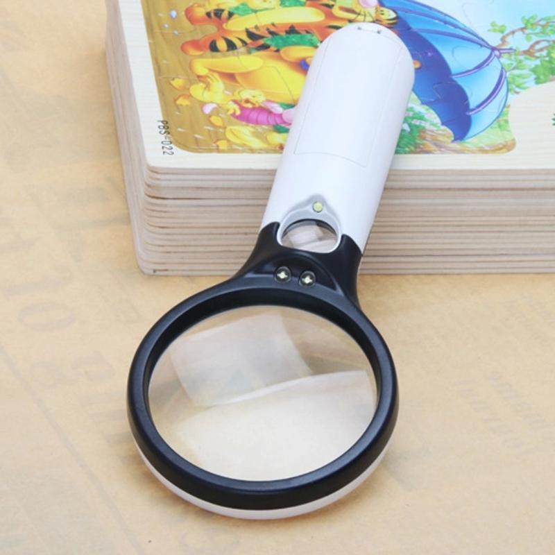 Magnifier with 3 LED lights - BUNNY BAZAR