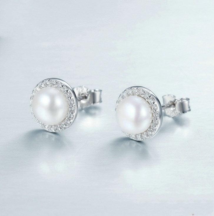 Classic Pearl Stud Earrings Make The Perfect Addition To Any Wardrobe - BUNNY BAZAR