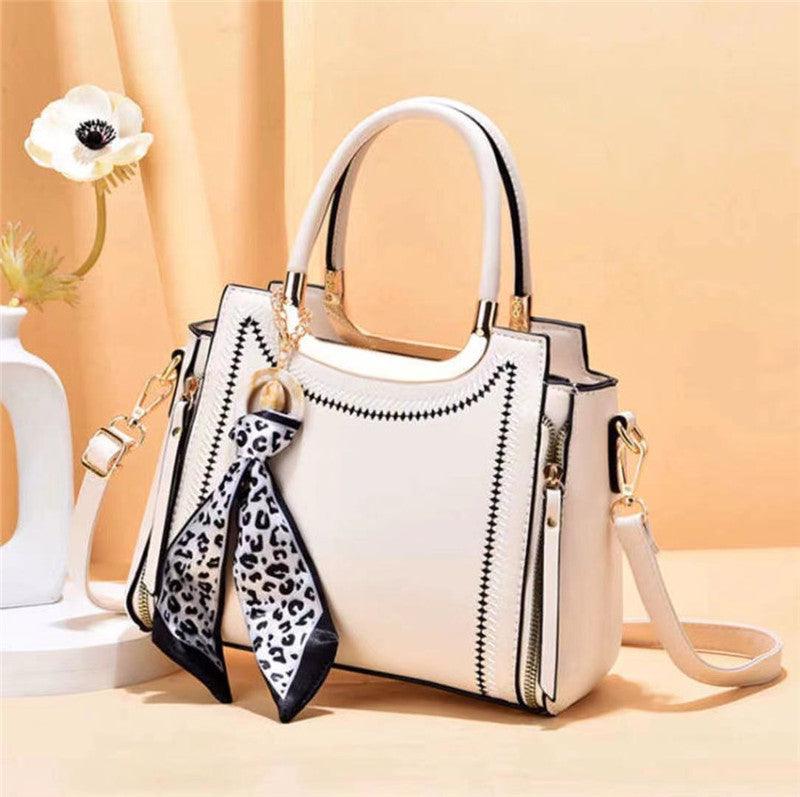 Fashion Simple And Versatile Trendy Shoulder Bag Large Capacity Messenger Hand - BUNNY BAZAR