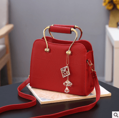 Korean Version of the Ladies Handbag features a stylish and modern design - BUNNY BAZAR