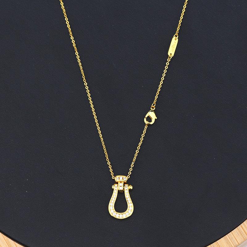 Horseshoe Buckle Necklace Full Of Diamonds And Smart Ins Collarbone Chain - BUNNY BAZAR