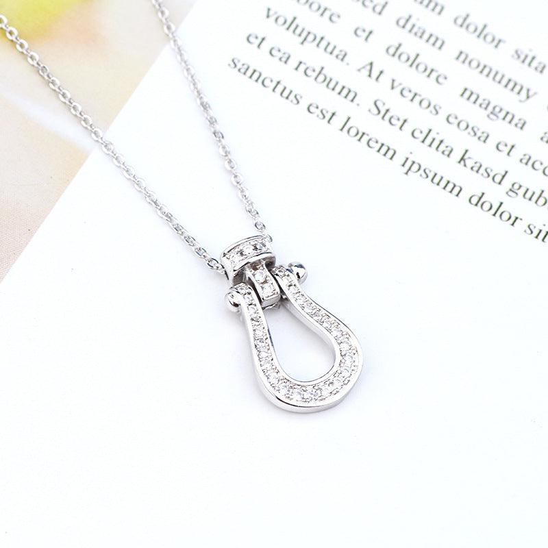 Horseshoe Buckle Necklace Full Of Diamonds And Smart Ins Collarbone Chain - BUNNY BAZAR