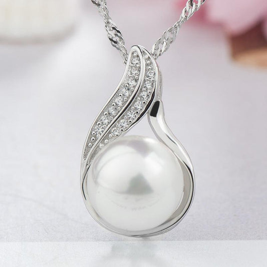 Silver pearl necklace - BUNNY BAZAR