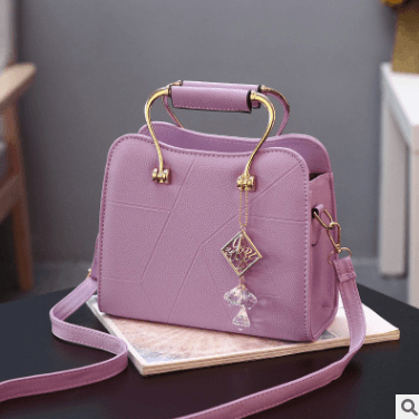 Korean Version of the Ladies Handbag features a stylish and modern design - BUNNY BAZAR