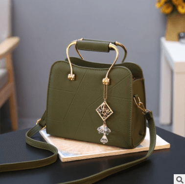 Korean Version of the Ladies Handbag features a stylish and modern design - BUNNY BAZAR