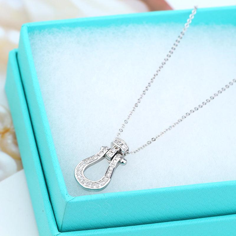 Horseshoe Buckle Necklace Full Of Diamonds And Smart Ins Collarbone Chain - BUNNY BAZAR