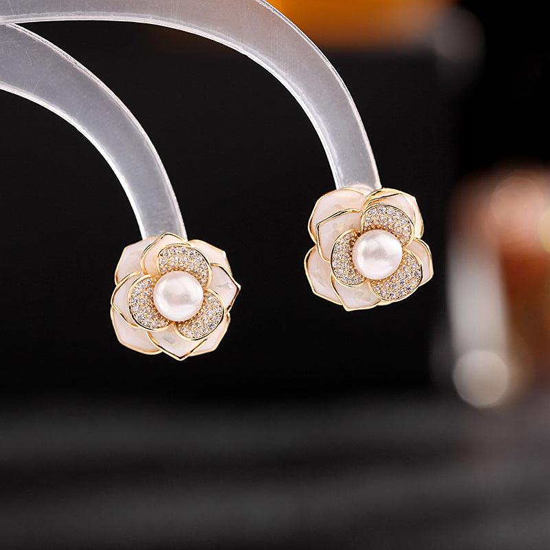 Temperament Three-dimensional Flower Silver Needle Earrings Zircon - BUNNY BAZAR