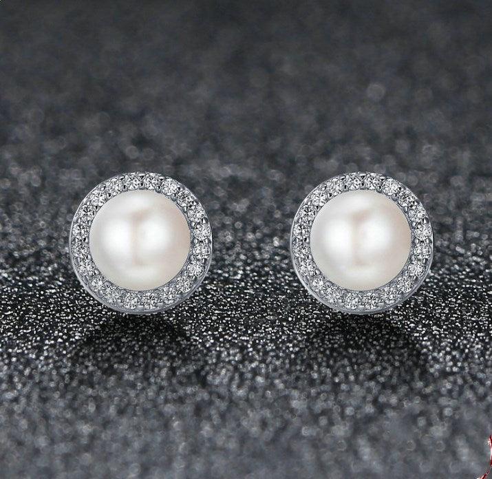 Classic Pearl Stud Earrings Make The Perfect Addition To Any Wardrobe - BUNNY BAZAR