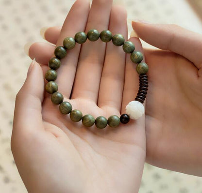 Female Green Sandalwood Buddha Beads White Bodhi Lotus Bracelet Ethnic Style - BUNNY BAZAR