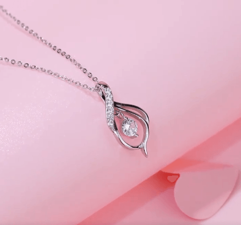 Classic Pendant Necklace Female Simulation Diamond - BUNNY BAZAR